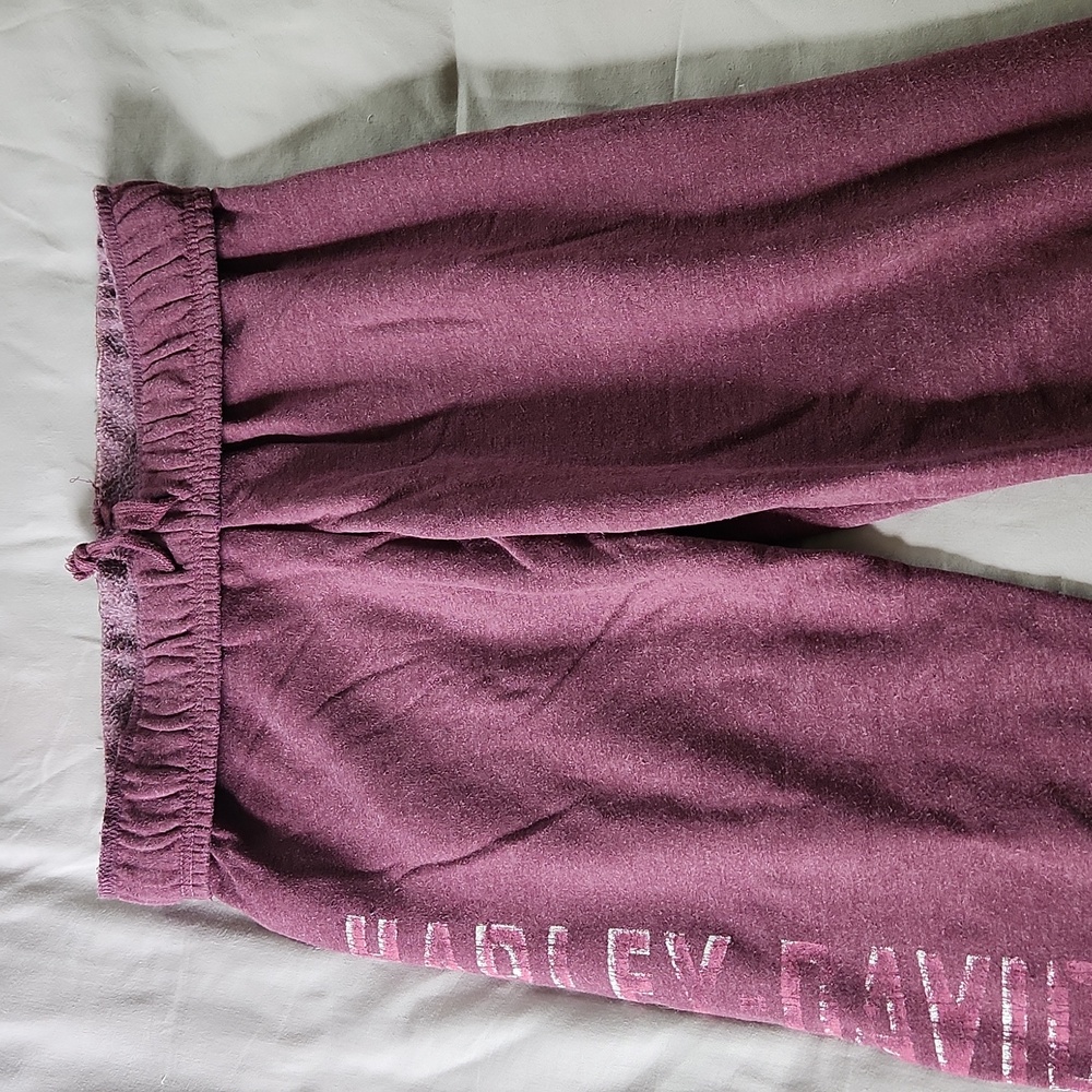 HARLEY Davidson size Medium Capris